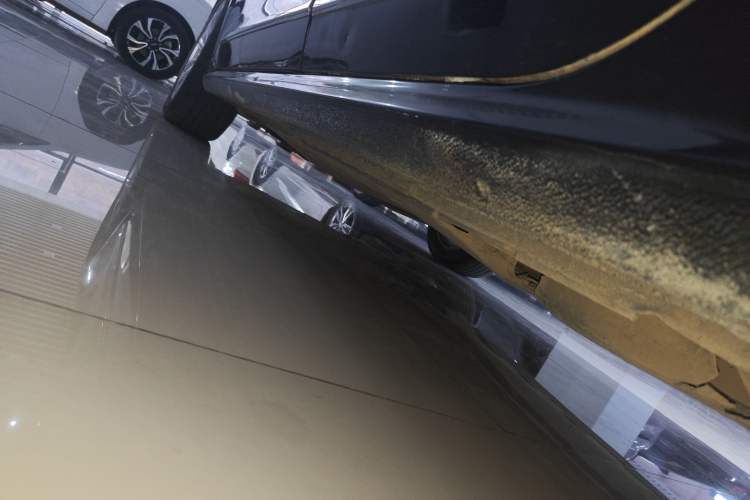 Used Volkswagen Passat 2017 330TSI DSG Luxury Edition Left Side Sill