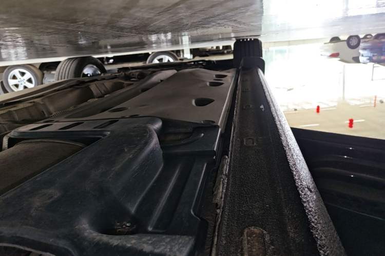 Used Volkswagen Passat 2017 280TSI DSG Luxury Edition Left Side Sill
