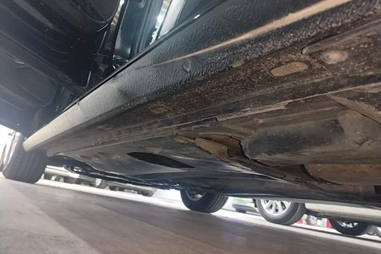 Used Volkswagen Passat 2017 280TSI DSG Luxury Edition Left Side Sill