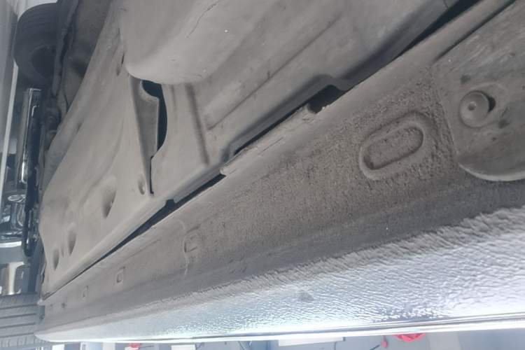 Used Volkswagen Passat 2017 330TSI DSG Luxury Edition Left Side Sill