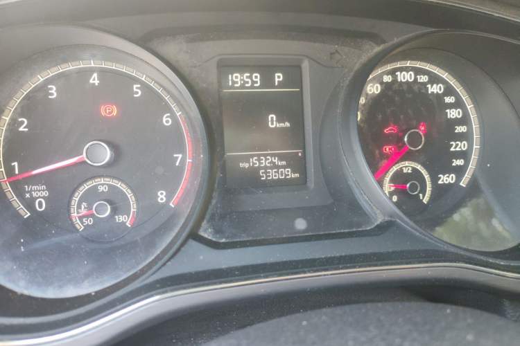 Used Volkswagen Passat 2017 280TSI DSG Luxury Edition Odometer Close Up