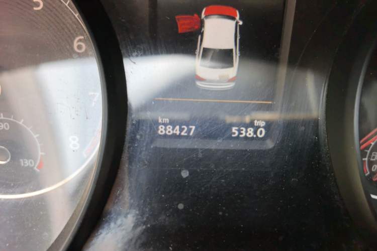 Used Volkswagen Passat 2017 330TSI DSG Prestige Edition Odometer Close Up