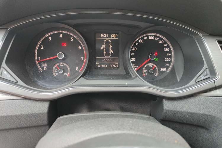 Used Volkswagen Passat 2017 330TSI DSG Luxury Edition Odometer Close Up