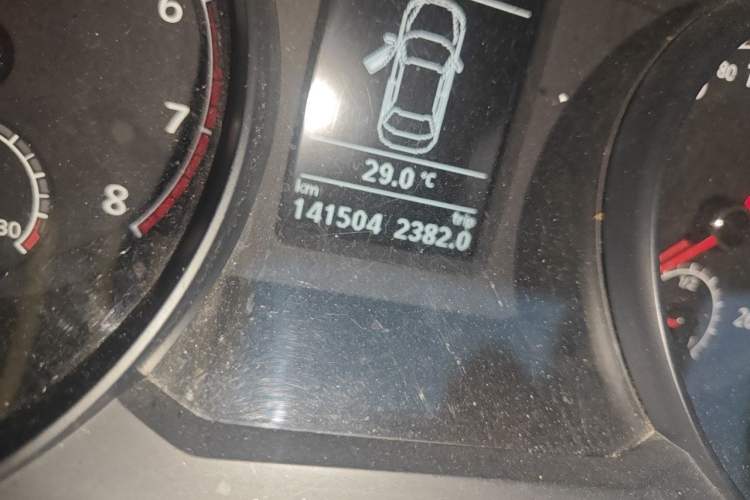 Used Volkswagen Passat 2017 330TSI DSG Luxury Edition Odometer Close Up