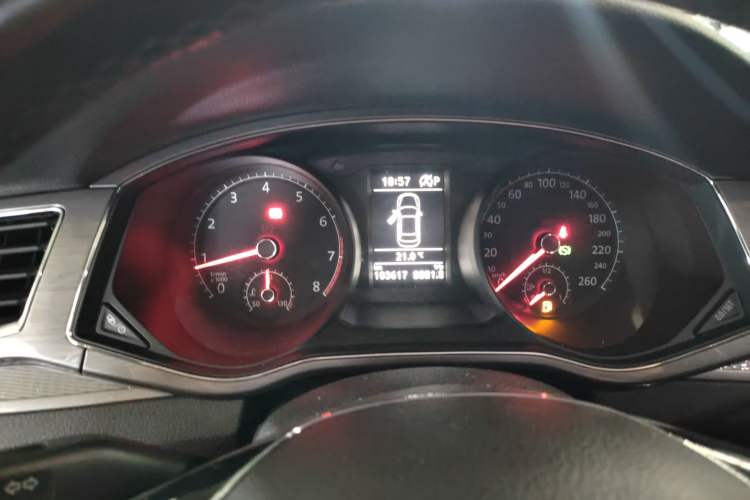 Used Volkswagen Passat 2017 330TSI DSG Luxury Edition Odometer Close Up
