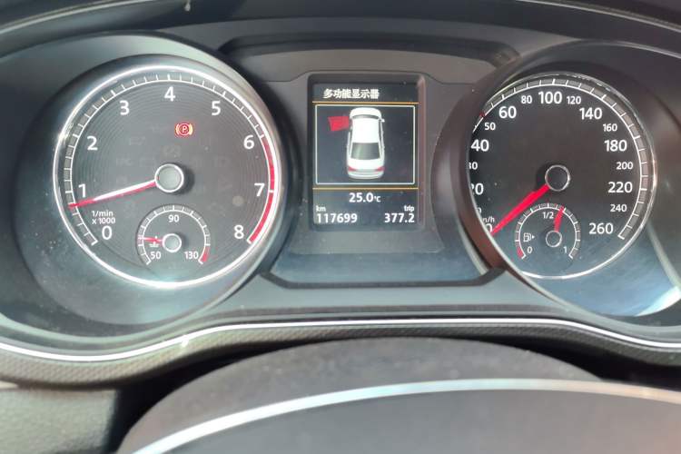 Used Volkswagen Passat 2017 330TSI DSG Prestige Edition Odometer Close Up