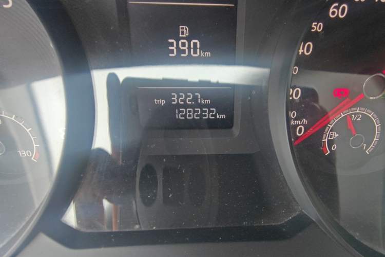 Used Volkswagen Passat 2017 280TSI DSG Luxury Edition Odometer Close Up