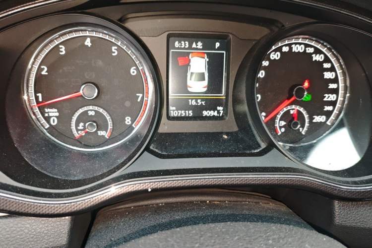 Used Volkswagen Passat 2017 330TSI DSG Prestige Edition Odometer Close Up