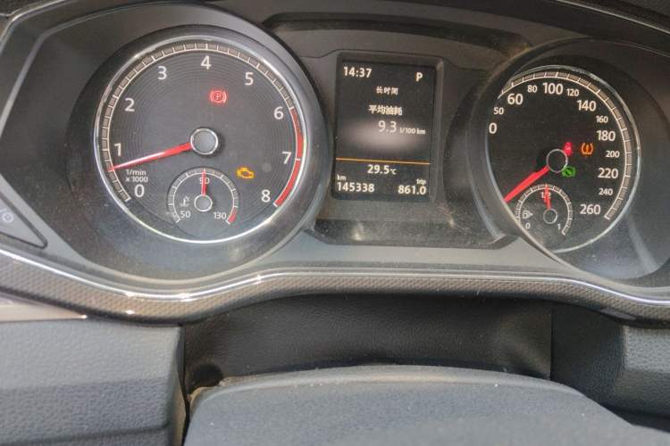 Used Volkswagen Passat 2017 330TSI DSG Prestige Edition Odometer Close Up