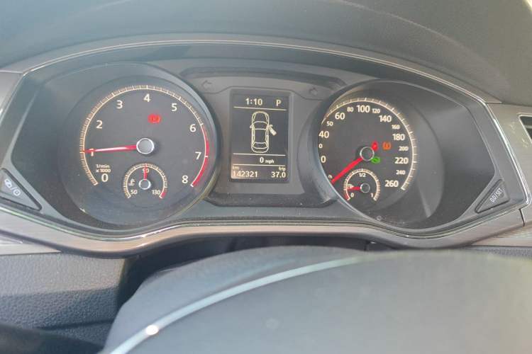 Used Volkswagen Passat 2017 280TSI DSG Luxury Edition Odometer Close Up