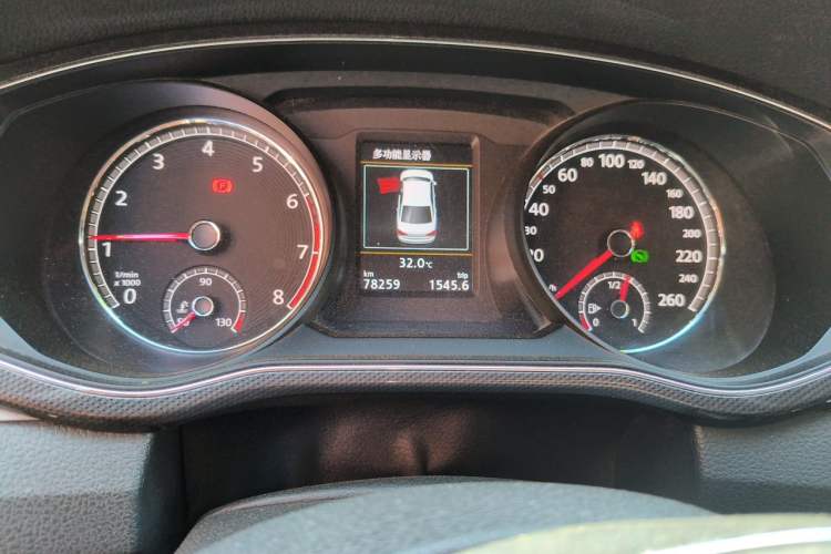 Used Volkswagen Passat 2017 330TSI DSG Prestige Edition Odometer Close Up