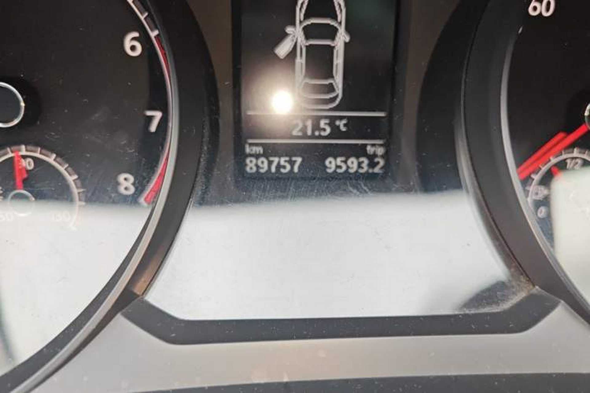 Used Volkswagen Passat 2017 330TSI DSG Luxury Edition Odometer Close Up