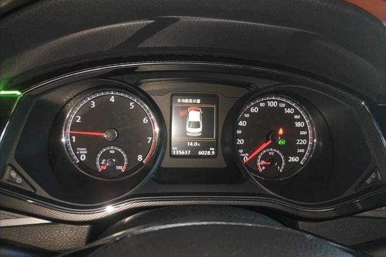 Used Volkswagen Passat 2017 380TSI DSG Prestige Edition Odometer Close Up