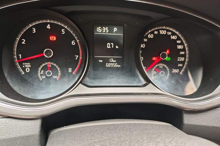 Used Volkswagen Passat  Odometer Close Up
