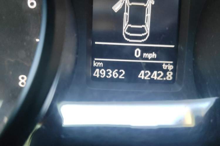 Used Volkswagen Passat 2017 330TSI DSG Luxury Edition Odometer Close Up