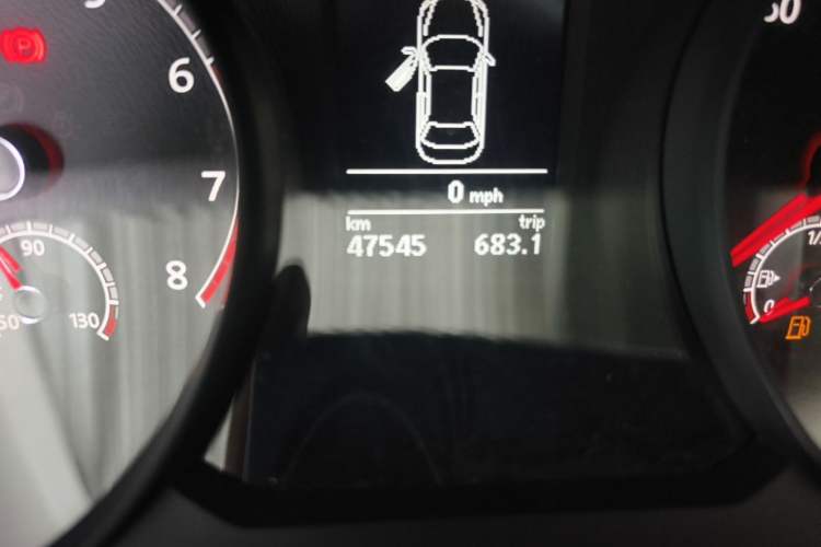 Used Volkswagen Passat 2017 330TSI DSG Luxury Edition Odometer Close Up