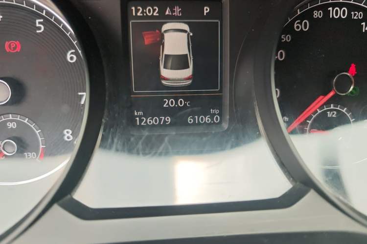 Used Volkswagen Passat 2017 330TSI DSG Prestige Edition Odometer Close Up