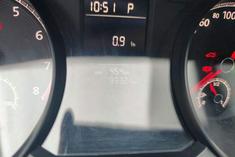 Used Volkswagen Passat 2017 1.8TSI DSG Government Procurement Version (CEA Engine) Odometer Close Up