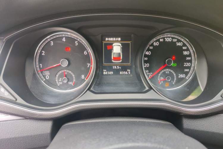 Used Volkswagen Passat 2017 330TSI DSG Prestige Edition Odometer Close Up