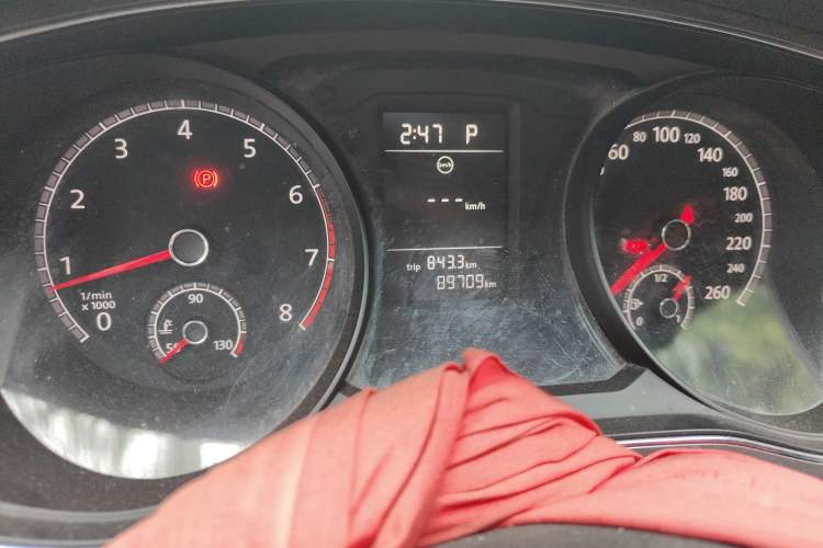 Used Volkswagen Passat 2017 280TSI DSG Luxury Edition Odometer Close Up
