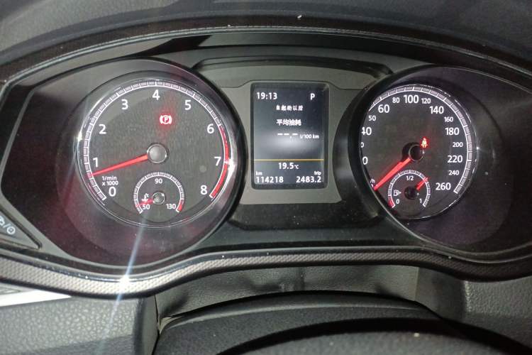 Used Volkswagen Passat 2017 330TSI DSG Prestige Edition Odometer Close Up