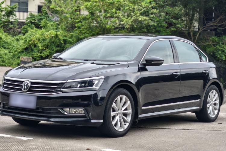Used Volkswagen Passat 2017 280TSI DSG Luxury Edition Guazi used car, China used car export, Used car for sale, Used  cars, Cheapest cars for sale
