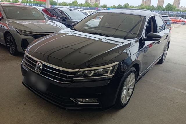 Ojetý Volkswagen Passat 2017 330TSI DSG Luxury Edition