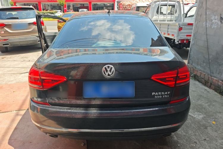 Used Volkswagen Passat 2017 330TSI DSG Luxury Edition Rear