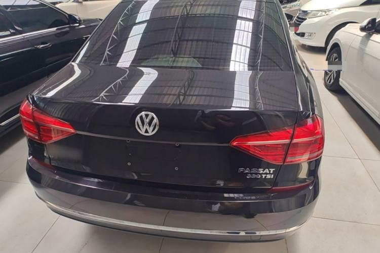 Used Volkswagen Passat 2017 330TSI DSG Luxury Edition Rear
