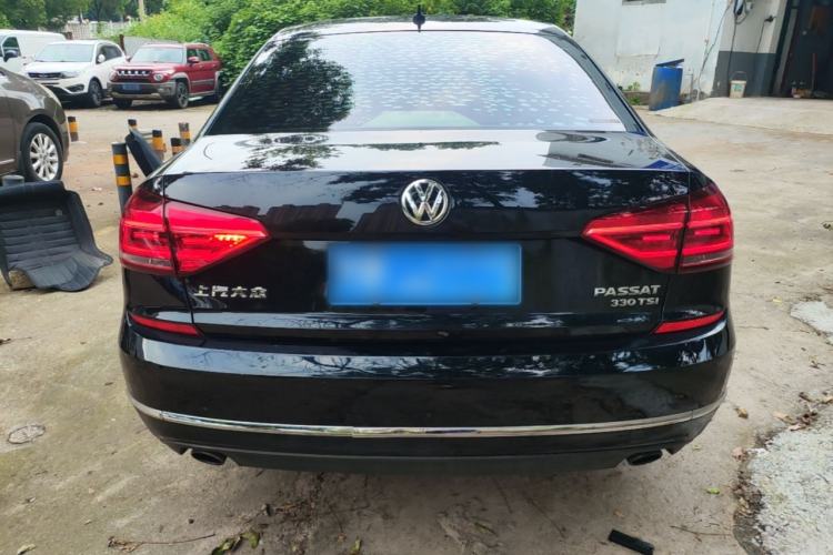 Used Volkswagen Passat 2017 330TSI DSG Luxury Edition Rear