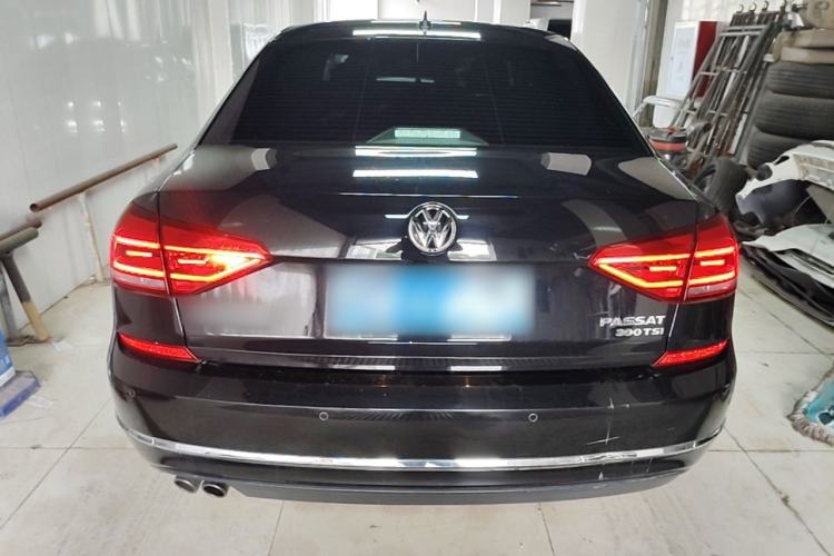 Used Volkswagen Passat 2017 330TSI DSG Luxury Edition Rear