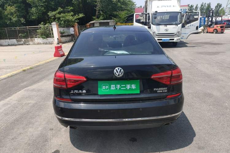 Used Volkswagen Passat 2017 330TSI DSG Luxury Edition Rear