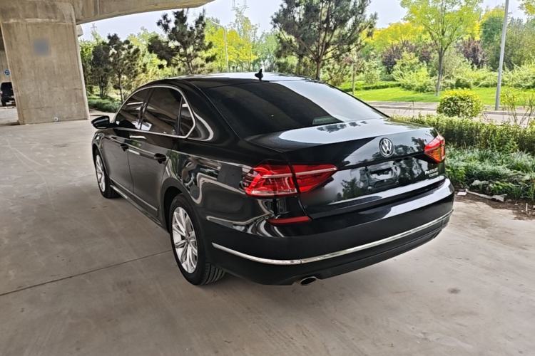 Used Volkswagen Passat 2017 330TSI DSG Luxury Edition Rear Left 45 Deg