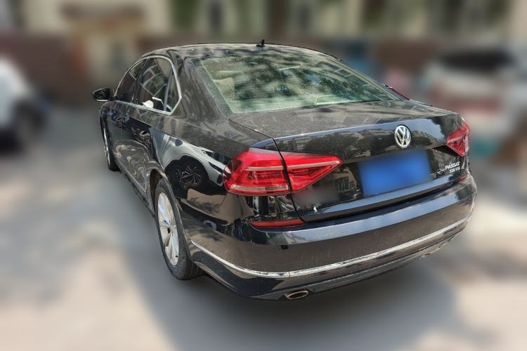 Used Volkswagen Passat 2017 330TSI DSG Luxury Edition Rear Left 45 Deg