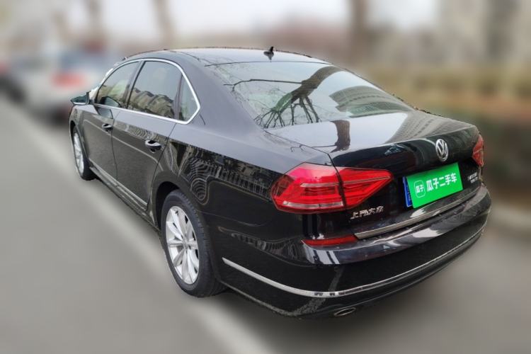 Used Volkswagen Passat 2017 330TSI DSG Luxury Edition Rear Left 45 Deg