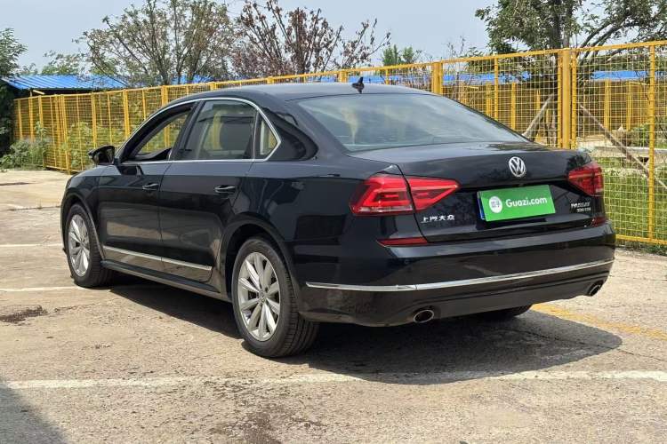 Used Volkswagen Passat 2017 330TSI DSG Luxury Edition Rear Left 45 Deg