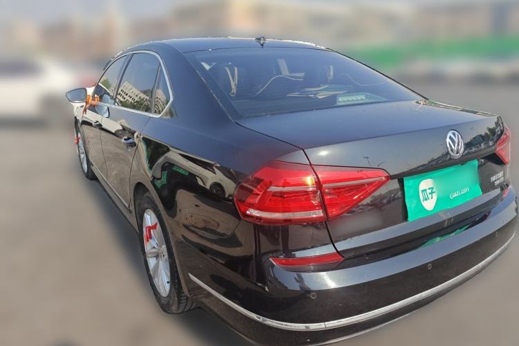Used Volkswagen Passat 2017 330TSI DSG Luxury Edition Rear Left 45 Deg