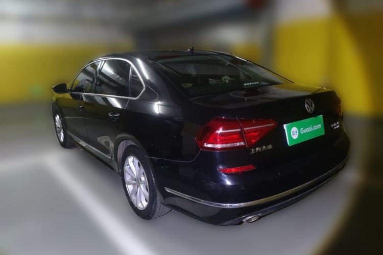 Used Volkswagen Passat 2017 330TSI DSG Luxury Edition Rear Left 45 Deg