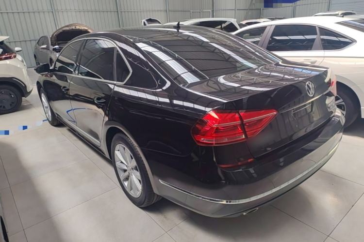Used Volkswagen Passat 2017 330TSI DSG Luxury Edition Rear Left 45 Deg