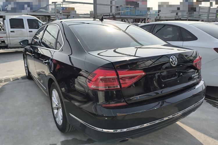 Used Volkswagen Passat 2017 330TSI DSG Luxury Edition Rear Left 45 Deg