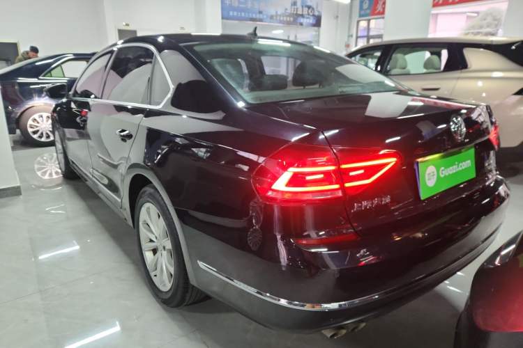 Used Volkswagen Passat 2017 280TSI DSG Luxury Edition Rear Left 45 Deg