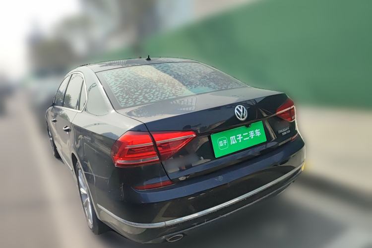 Used Volkswagen Passat 2017 330TSI DSG Luxury Edition Rear Left 45 Deg