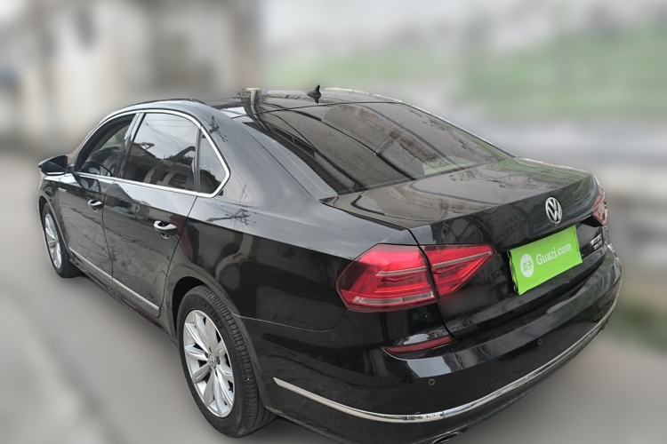 Used Volkswagen Passat 2017 330TSI DSG Luxury Edition Rear Left 45 Deg