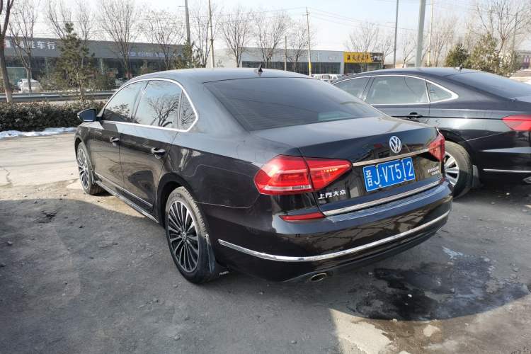 Used Volkswagen Passat 2017 330TSI DSG Luxury Edition Rear Left 45 Deg