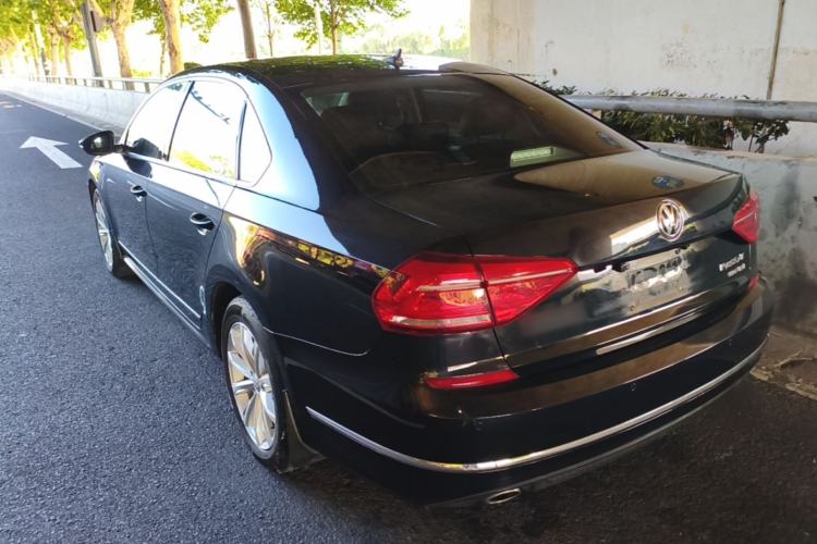 Used Volkswagen Passat 2017 330TSI DSG Luxury Edition Rear Left 45 Deg