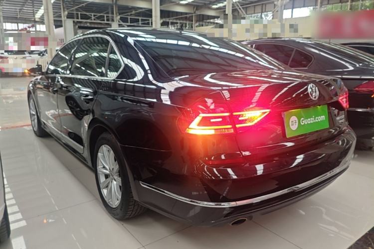 Used Volkswagen Passat 2017 330TSI DSG Luxury Edition Rear Left 45 Deg