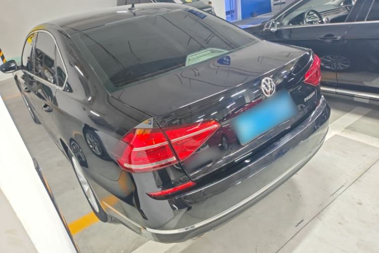 Used Volkswagen Passat 2017 330TSI DSG Luxury Edition Rear Left 45 Deg