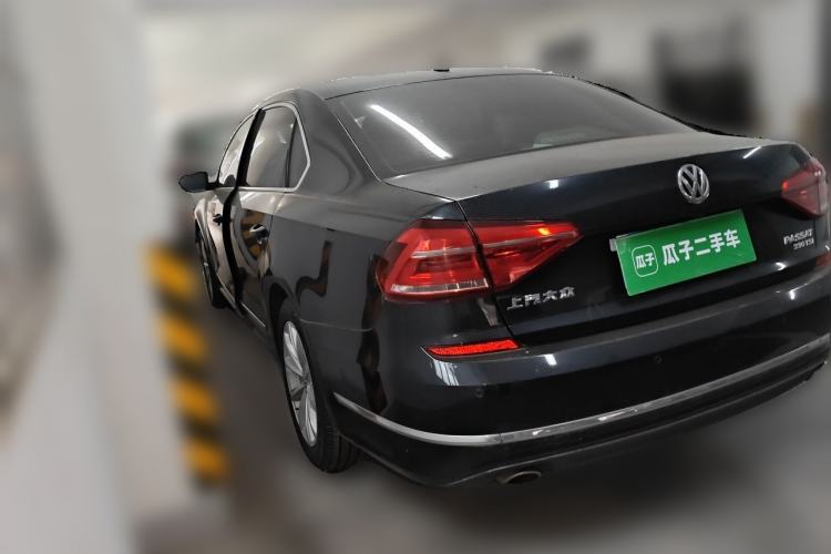 Used Volkswagen Passat 2017 330TSI DSG Luxury Edition Rear Left 45 Deg