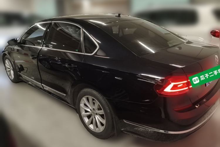 Used Volkswagen Passat 2017 280TSI DSG Luxury Edition Rear Left 45 Deg