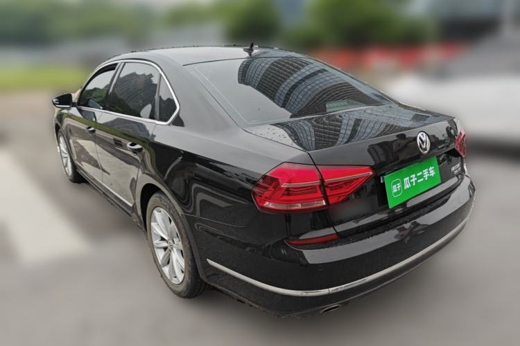 Used Volkswagen Passat 2017 330TSI DSG Luxury Edition Rear Left 45 Deg